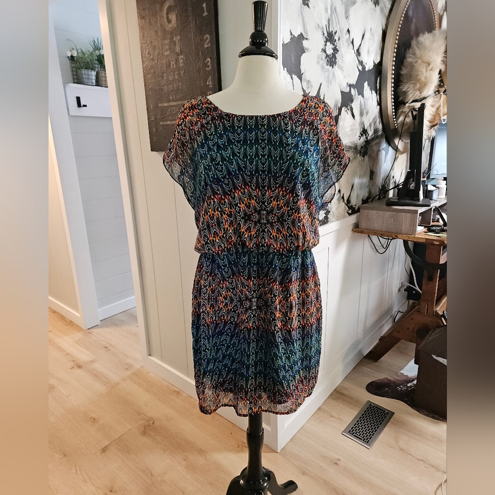 City Triangles Scoop Neck  Cinched Waist Dress L